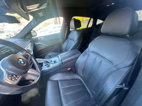 Used 2022 BMW X6 xDrive40i w/ M Sport Package AWD/4WD image 16