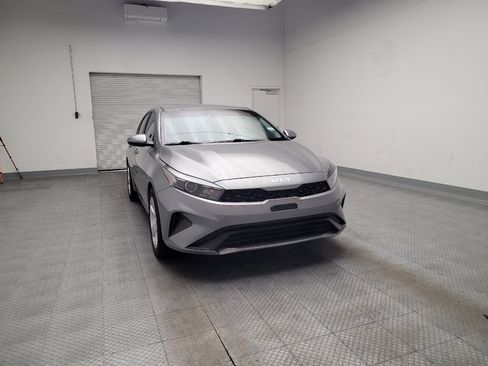 Used 2022 Kia Forte LXS FWD image 14