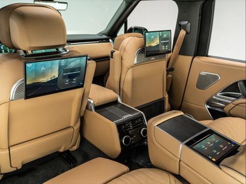 New 2025 Land Rover Range Rover Long Wheelbase Autobiography image 39