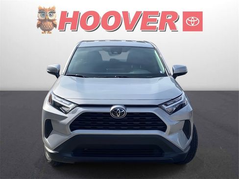 Used 2024 Toyota RAV4 LE image 7