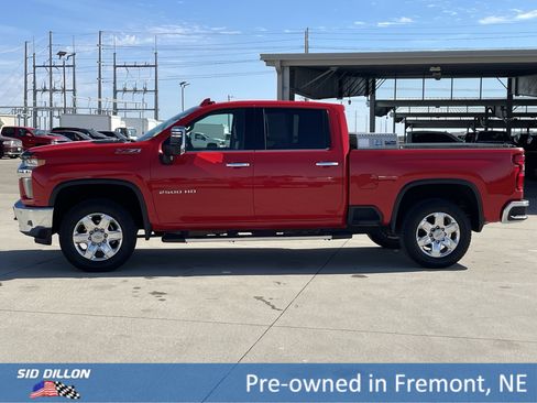 Used 2022 Chevrolet Silverado 2500 LTZ w/ LTZ Plus Package image 19