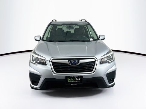 Used 2019 Subaru Forester Premium w/ All-Weather Package AWD/4WD image 2