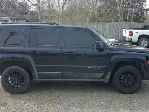Used 2011 Jeep Patriot Latitude image 3