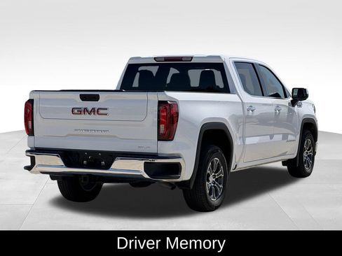 Used 2026 GMC Sierra 1500 SLT RWD image 10
