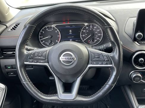 Used 2022 Nissan Sentra SR w/ SR Premium Package FWD image 12
