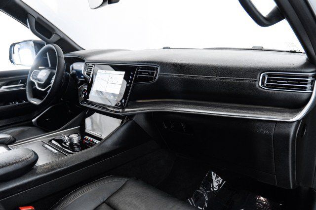Used 2024 Jeep Wagoneer Series II AWD/4WD image 10