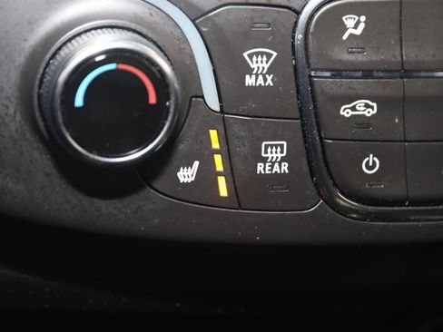 Used 2021 Chevrolet Traverse RS AWD/4WD image 8