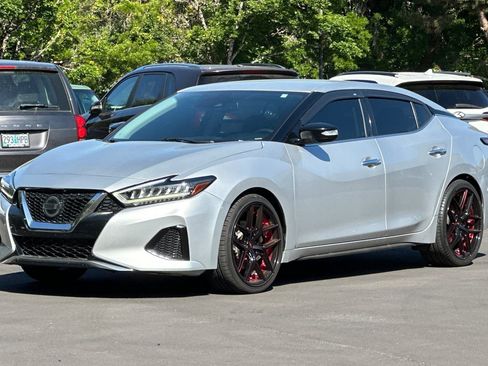 Used 2022 Nissan Maxima SV w/ Floor Mat Group FWD image 8