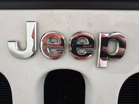 Certified 2017 Jeep Wrangler Unlimited Sport w/ Quick Order Package 23S AWD/4WD image 14
