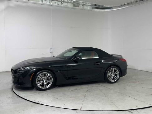 Used 2024 BMW Z4 sDrive30i w/ Premium Package image 5