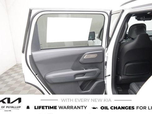 New 2027 Kia Telluride S image 11