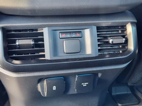 Used 2025 Ford F150 Raptor image 19