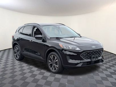 Used 2022 Ford Escape SE w/ SE Sport Appearance Package