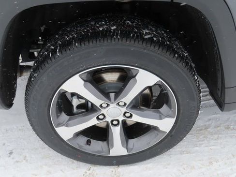 New 2026 Jeep Grand Cherokee L Limited image 14