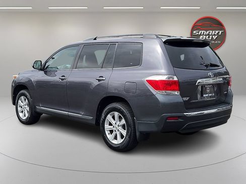 Used 2012 Toyota Highlander SE w/ Tow Pkg AWD/4WD image 7