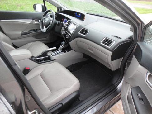 Used 2015 Honda Civic EX-L image 6