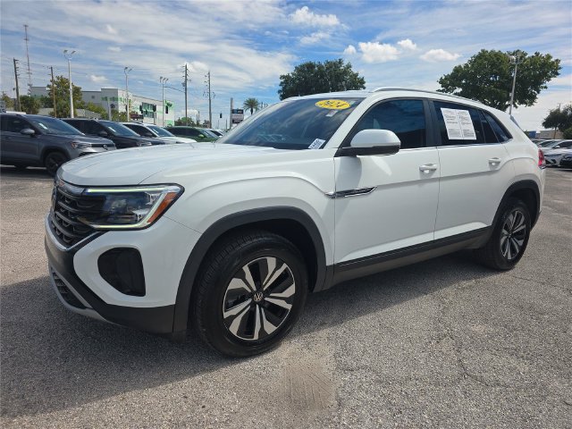 Used 2024 Volkswagen Atlas Cross Sport SE FWD image 7