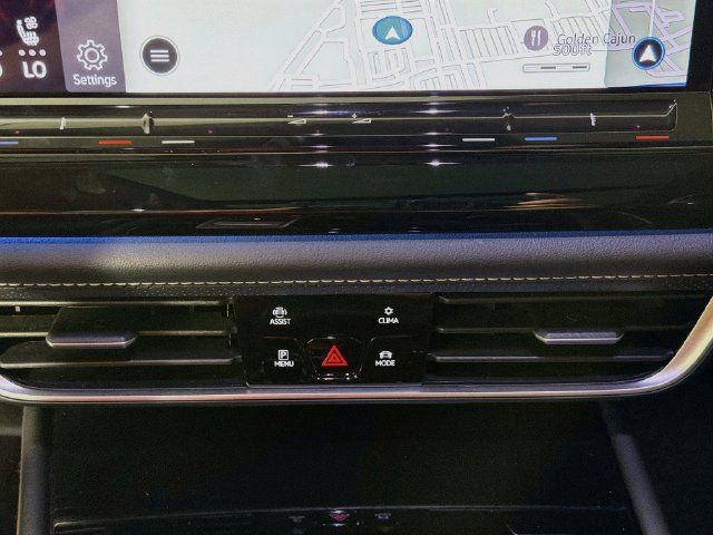 Used 2024 Volkswagen Atlas SEL Premium R-Line AWD/4WD image 19