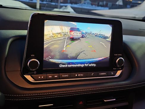 Certified 2023 Nissan Rogue SV image 18