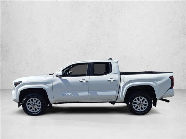 Used 2024 Toyota Tacoma SR5 AWD/4WD image 9