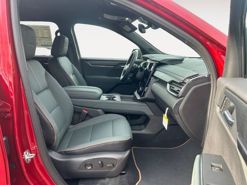 New 2026 GMC Acadia AT4 image 10