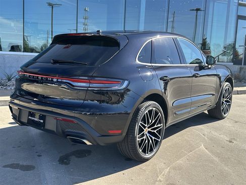 New 2026 Porsche Macan image 7