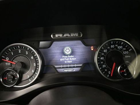 Used 2024 RAM 1500 Laramie RWD image 12