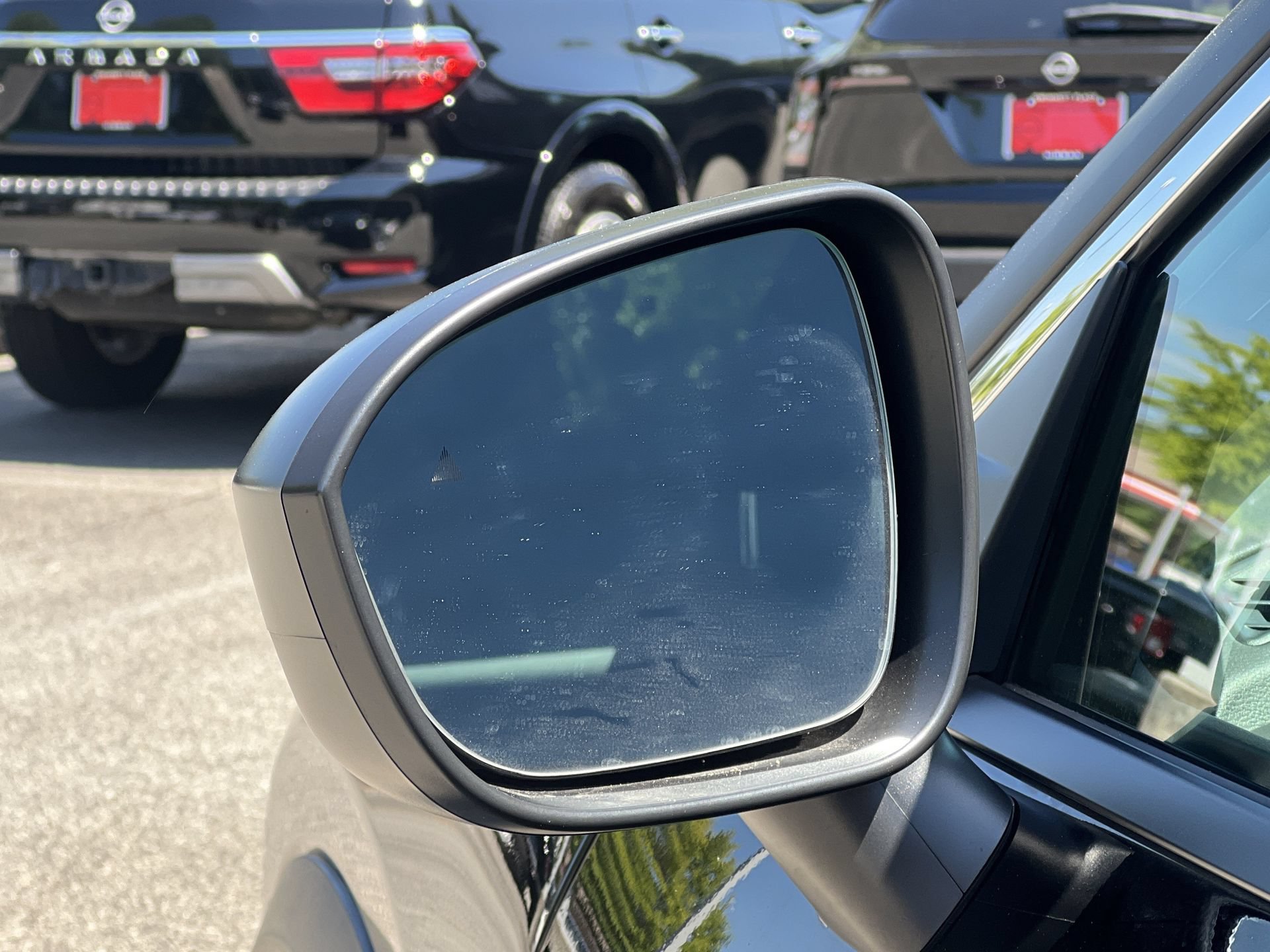 Used 2026 Nissan Rogue S FWD image 27