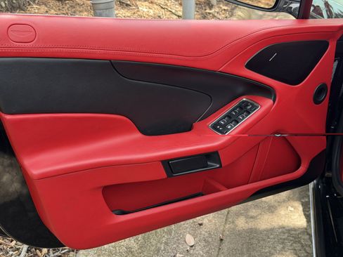 Used 2014 Aston Martin Vanquish Coupe RWD image 21