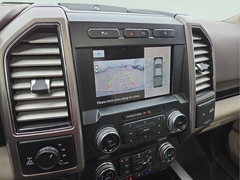 Used 2020 Ford F150 Limited w/ Trailer Tow Package image 16