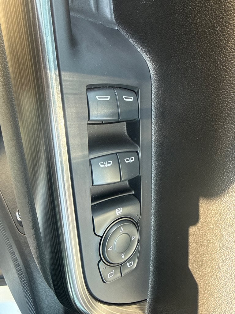 Used 2023 GMC Acadia SLT FWD image 20