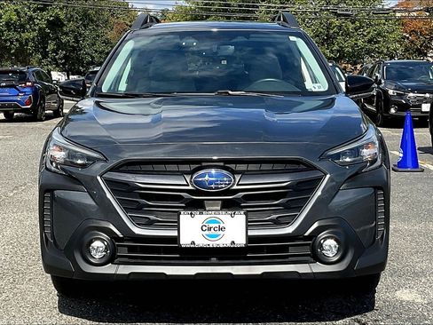 Certified 2023 Subaru Outback Premium image 3