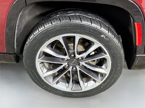 Used 2022 Jeep Wagoneer Series III w/ Premium Group I image 39