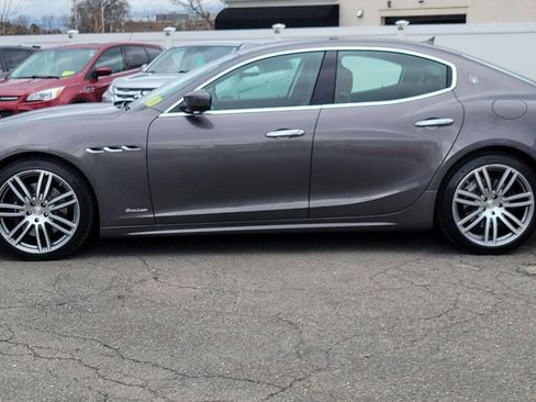 Used 2018 Maserati Ghibli S GranLusso image 9