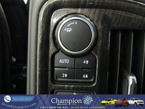 Used 2019 Chevrolet Silverado 1500 Custom Trail Boss w/ Custom Convenience Package AWD/4WD image 21