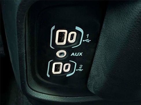 Certified 2025 RAM 1500 Laramie image 25