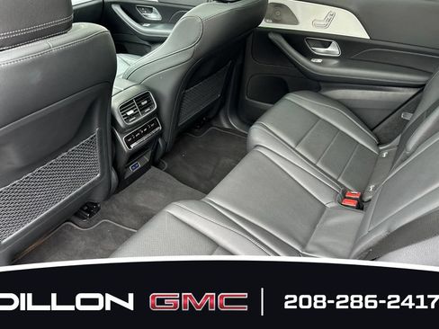 Used 2024 Mercedes-Benz GLS 450 4MATIC image 12