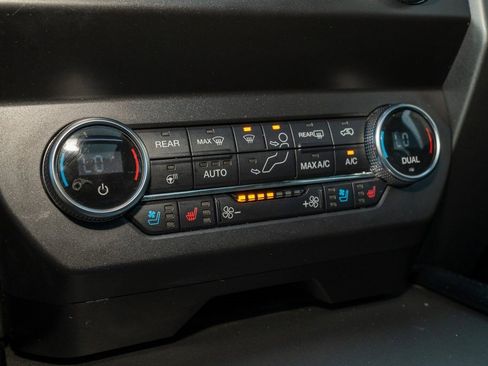 Used 2020 Ford Expedition XLT w/ Equipment Group 202A image 11