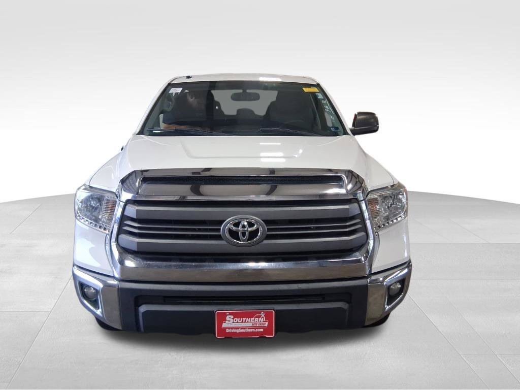 Used 2015 Toyota Tundra SR5 w/ TRD Off Road Package AWD/4WD image 3