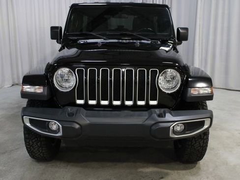 Used 2018 Jeep Wrangler Unlimited Sahara image 28