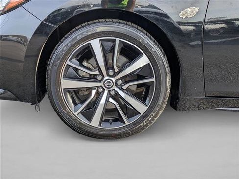 Used 2022 Nissan Maxima SV w/ Floor Mat Group image 20