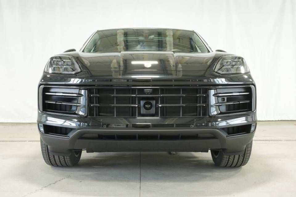 Certified 2026 Porsche Cayenne Coupe AWD/4WD image 11