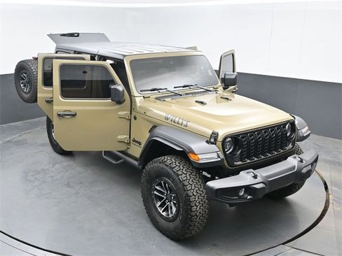 Used 2025 Jeep Wrangler Willys image 48