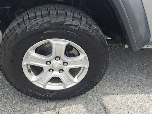 Used 2019 Jeep Wrangler Unlimited Sport S image 12