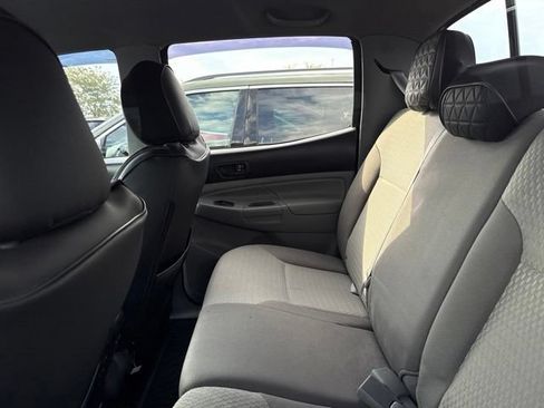 Used 2014 Toyota Tacoma 4x4 Double Cab w/ SR5 Package image 10