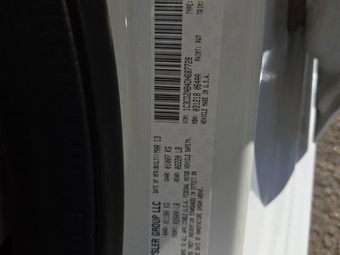 Used 2013 Dodge Avenger SE FWD image 10