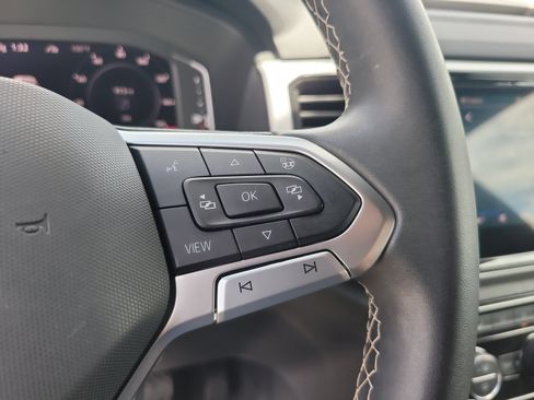 Used 2023 Volkswagen Atlas Cross Sport SEL AWD/4WD image 28