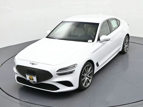 Used 2023 Genesis G70 2.0T image 18