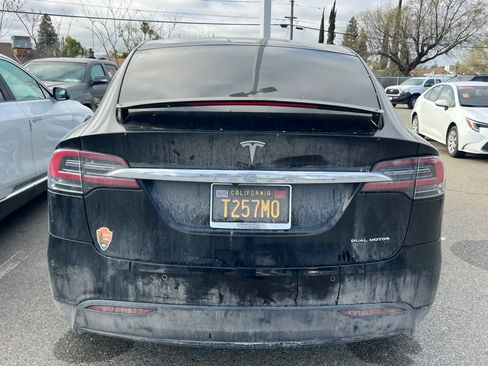 Used 2019 Tesla Model X Long Range image 5