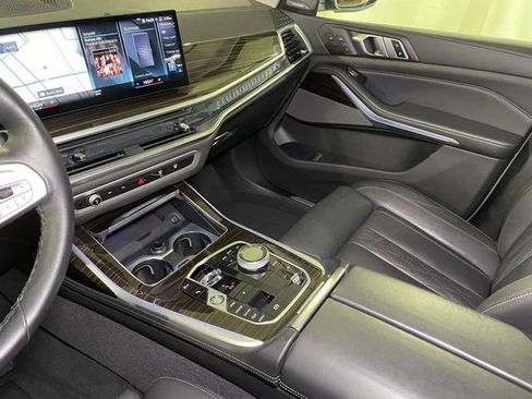 Used 2023 BMW X7 xDrive40i w/ Executive Package image 39
